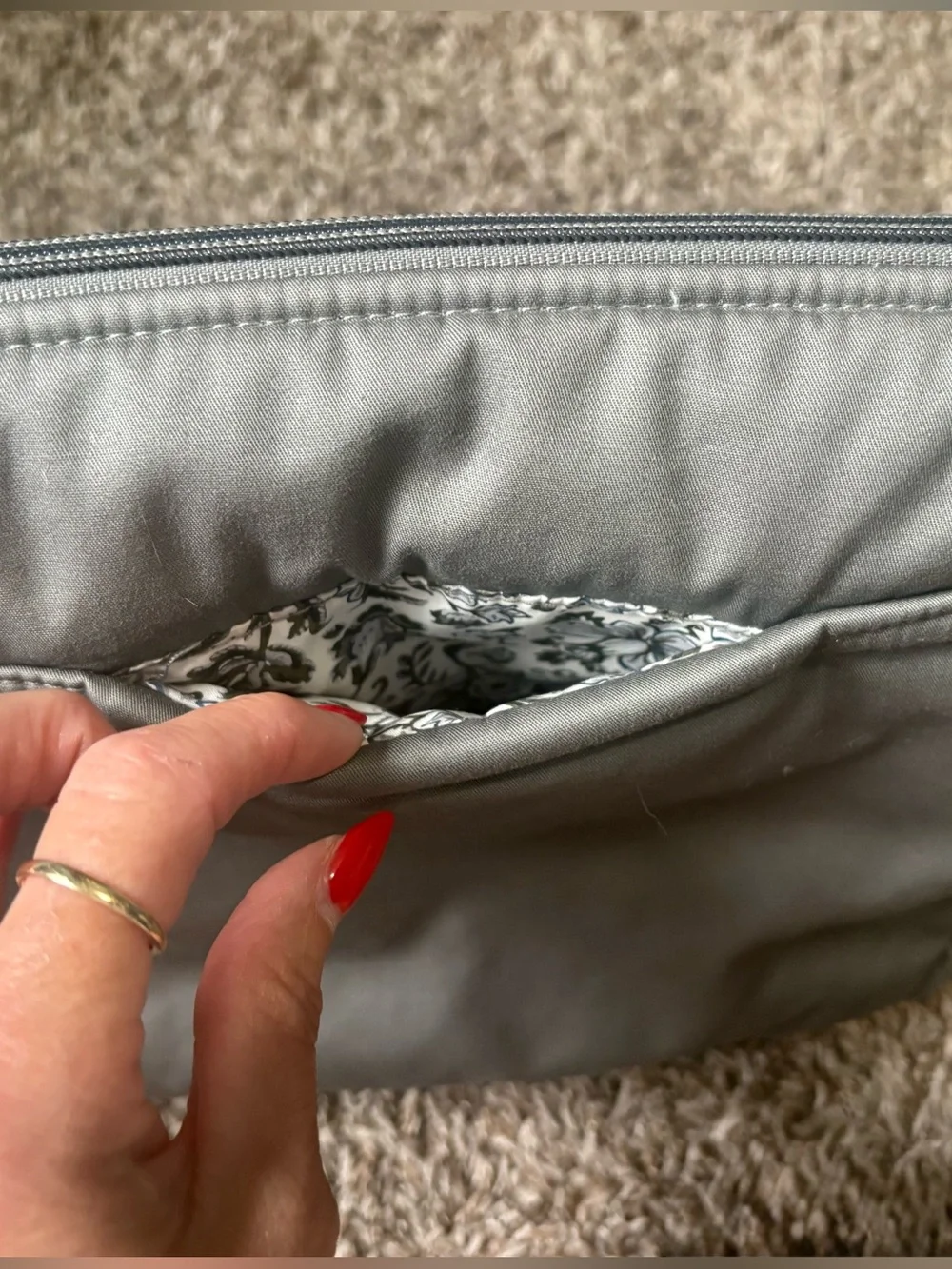 Vera Bradley Light Gray Crossbody Organizer - Picture 6 of 6